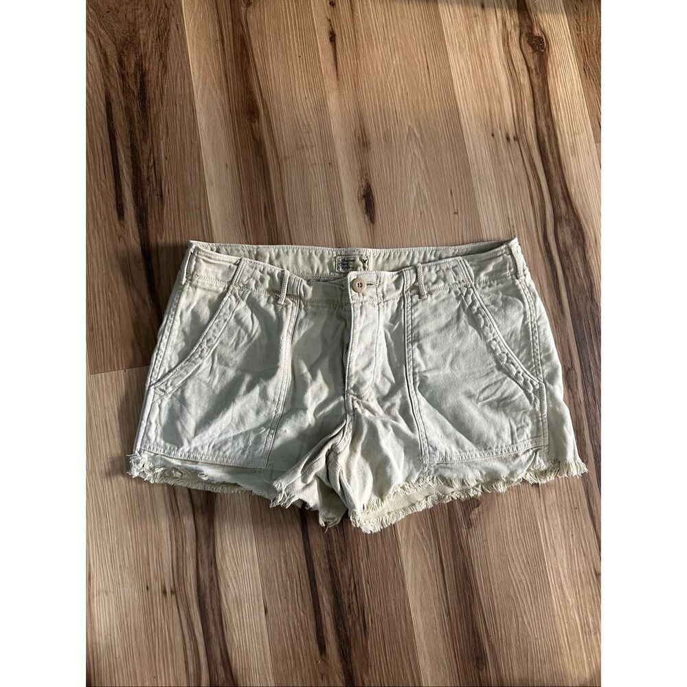 American Eagle shortie cream size 10 minimalist cutoff shorts